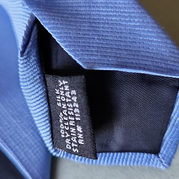 like new men's sky blue tie - Picture 4 of 5